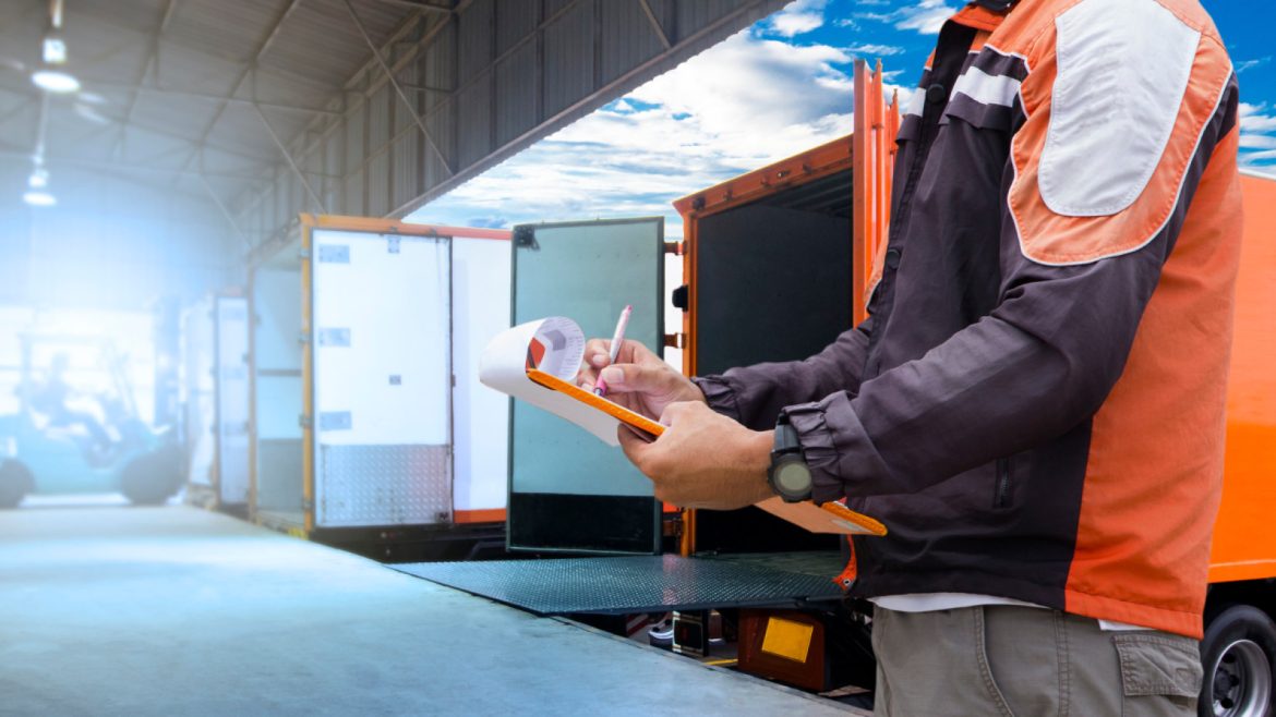 Transporteur de palettes et marchandises : fiabilité et efficacité !